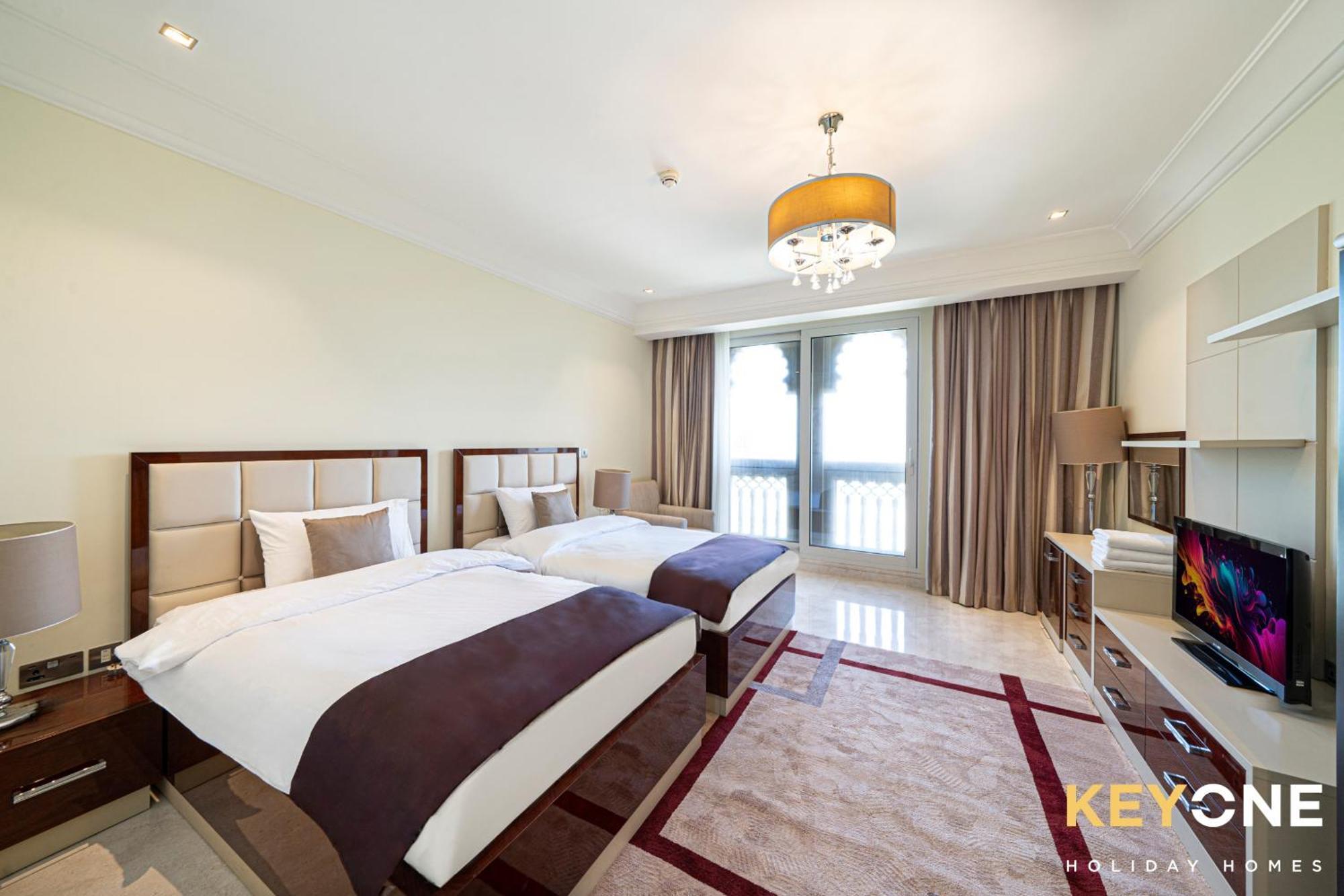 Grandeur Living 2br Maid With Access Apartment Dubai